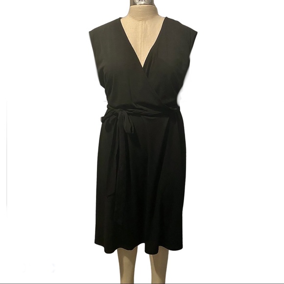 Love & Legend Black Faux Front Wrap Dress in Black BNWT - Picture 1 of 3